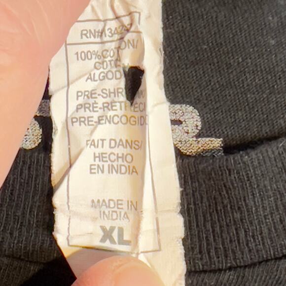 Star Wars The Force Awakens T-Shirt Woman's XL Black with Front Graphic - Picture 7 of 10